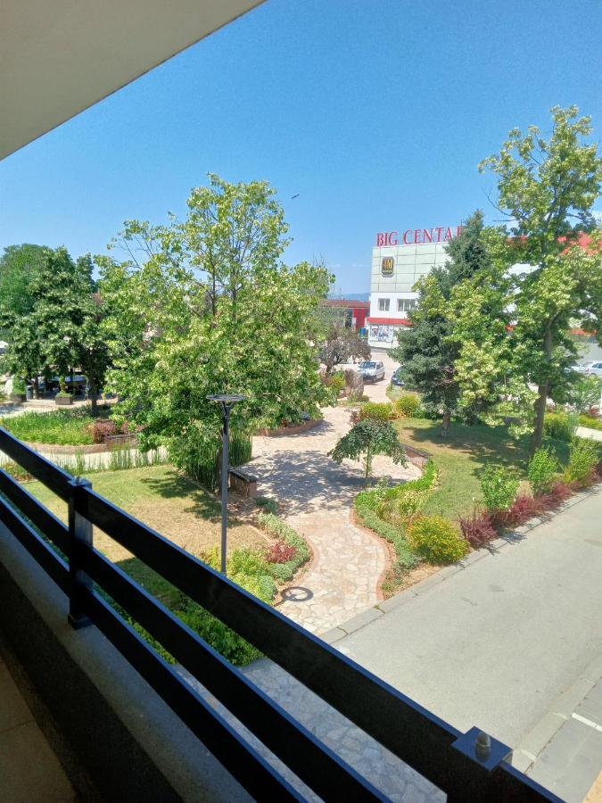 Apostolovic Plus Leskovac  Extérieur photo