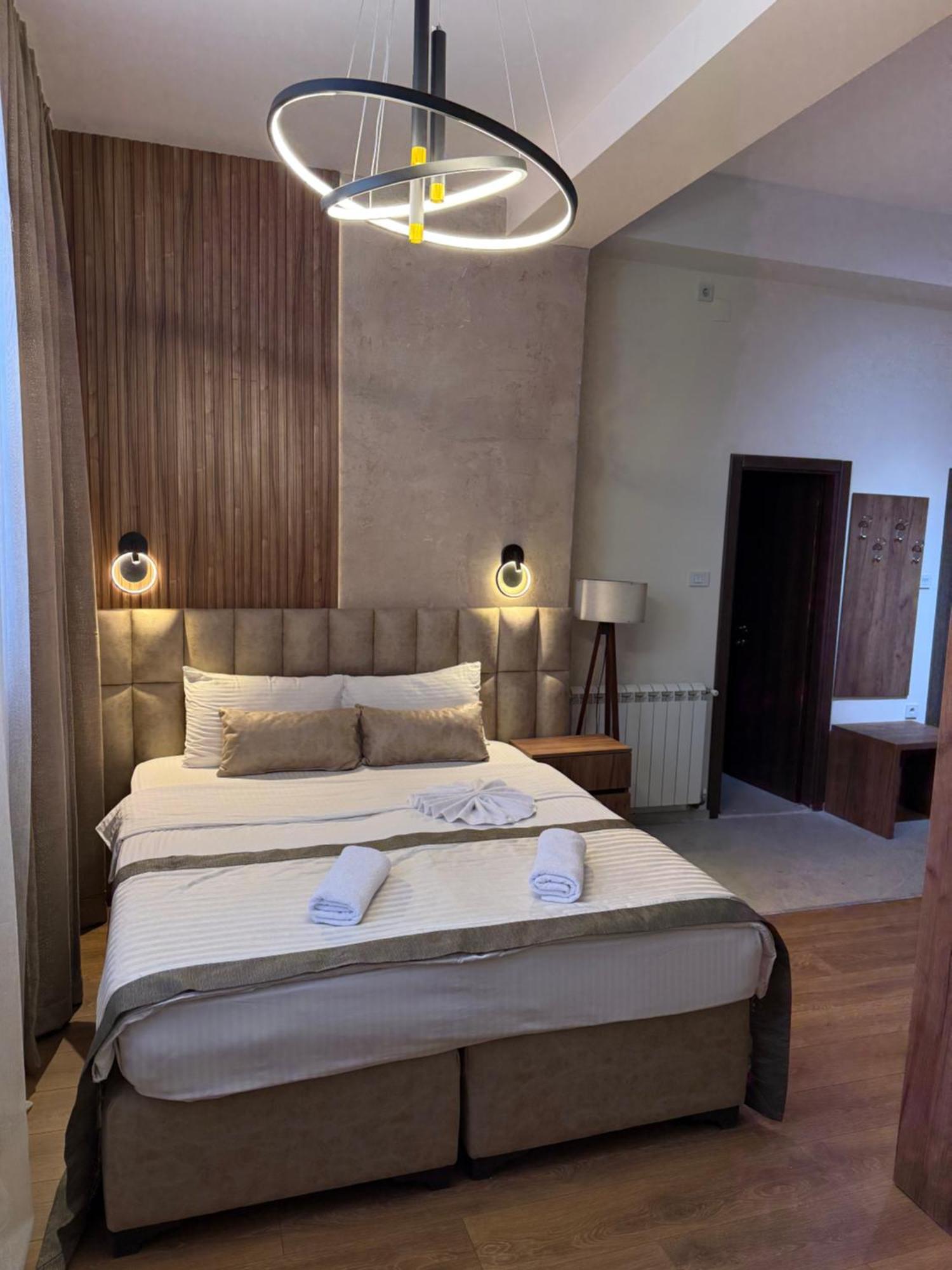 Apostolovic Plus Leskovac  Extérieur photo